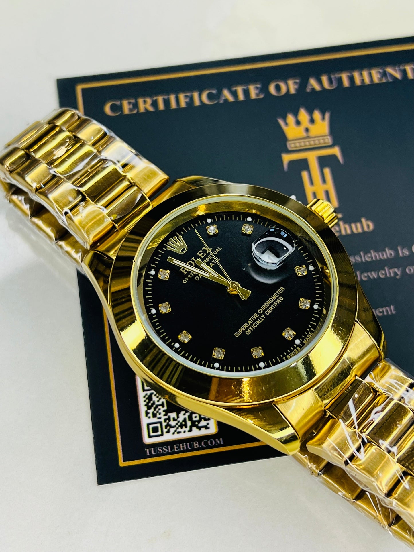 Date Just Gold Black Plain Bezel Watch
