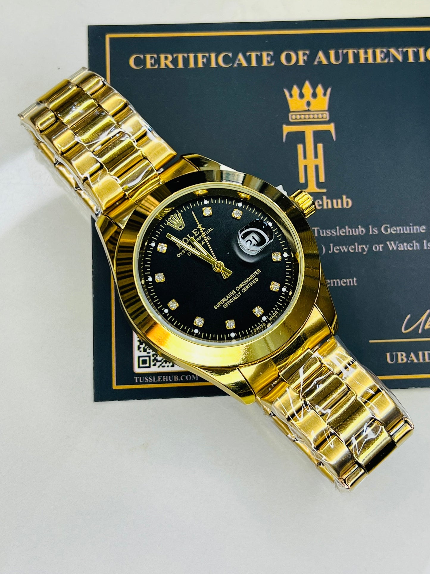 Date Just Gold Black Plain Bezel Watch